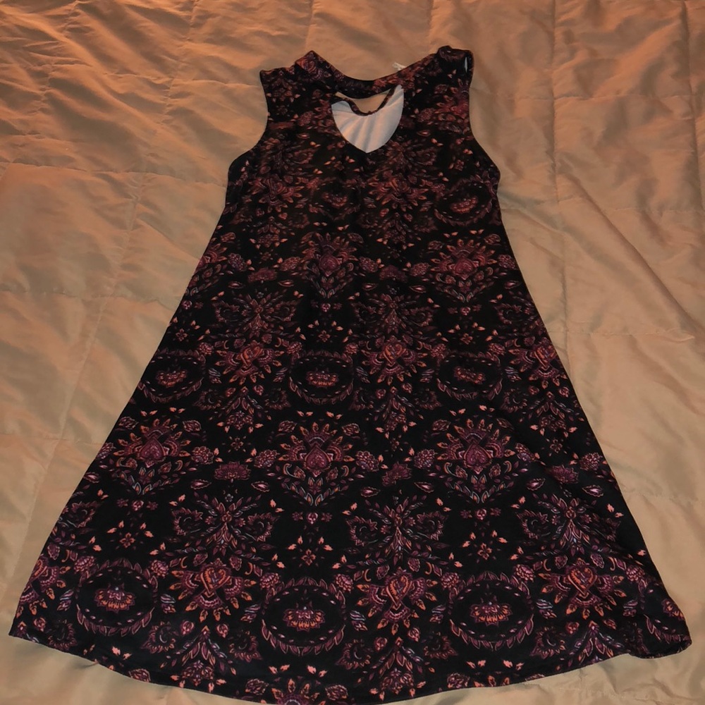 Women’s dress size small